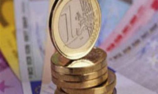 Lucian Anghel economist sef BCR: Euro ar putea ajunge la 4,5 lei in 2012